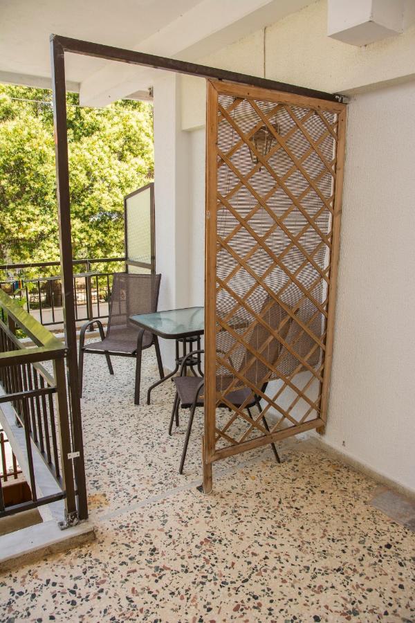 Apartments Tania Paralia Dionysiou Exterior photo