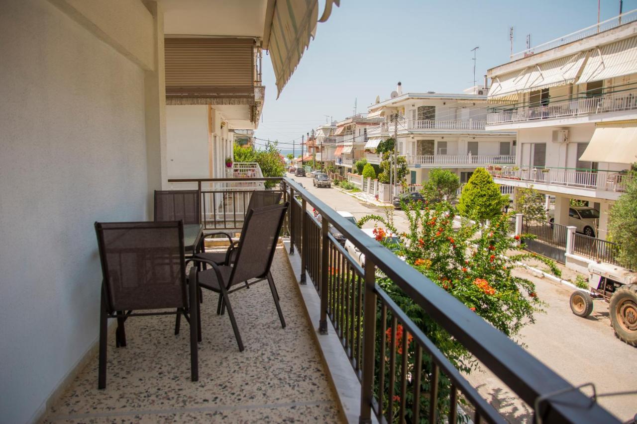 Apartments Tania Paralia Dionysiou Exterior photo