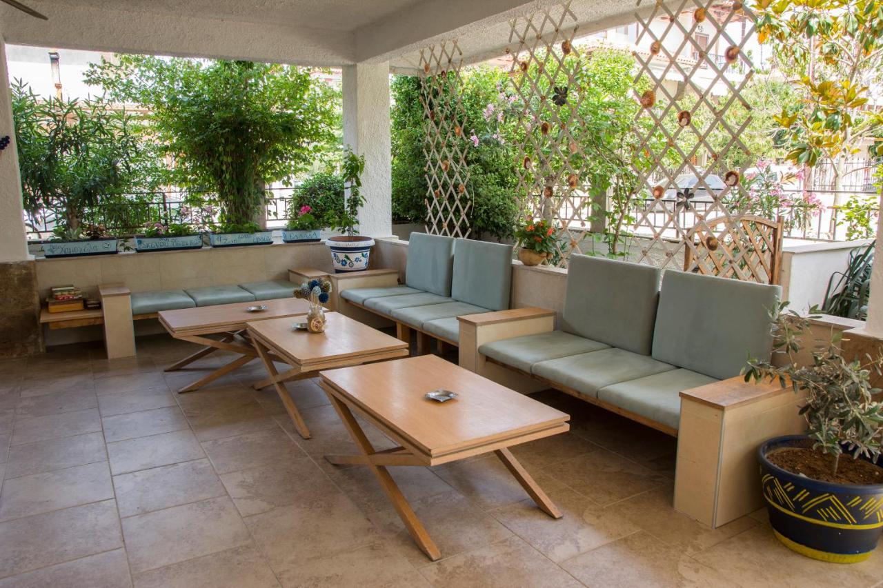 Apartments Tania Paralia Dionysiou Exterior photo