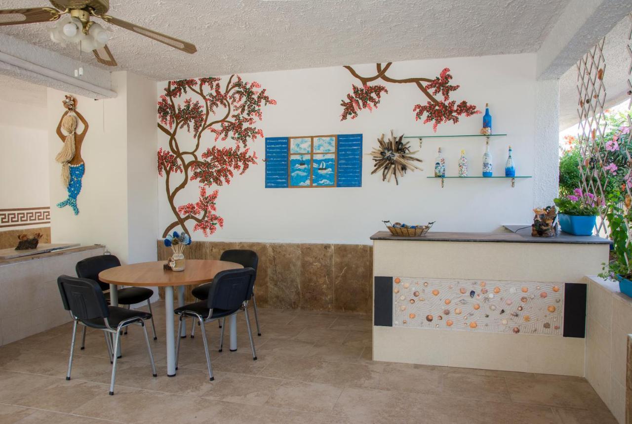 Apartments Tania Paralia Dionysiou Exterior photo